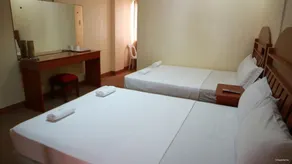 Coral Dive Resort - Rum