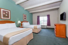 Days Inn & Suites by Wyndham Lexington - Chambre