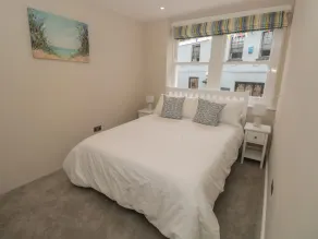 37 The Salcombe - Rom