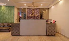 Itsy Hotels P Grand - Reception