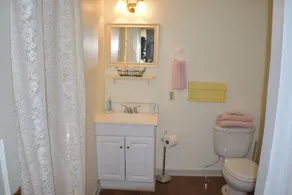 The Hotel Texan - Bathroom
