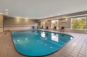 Comfort Inn & Suites Zanesville City Center - Piscine