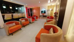 The Ambassadors Hotel - Lobby