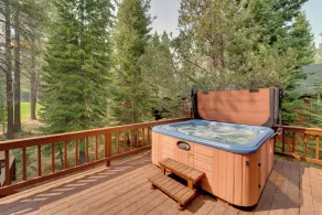 Truckee Home w/ Private Hot Tub on a Golf Course - Interior
