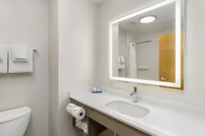 Holiday Inn Express Peru-Lasalle Area by IHG - Salle de bain