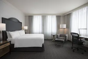 Renaissance New Orleans Arts Warehouse District Hotel - Room
