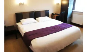 York House Hotel - Room