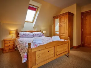 Hazel Lodge - Quarto