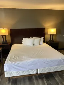 Tourist Inn - Room