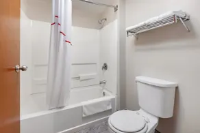 Red Roof Inn Franklin, TN - Salle de bain