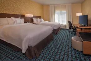 Fairfield Inn & Suites by Marriott Altoona - Room