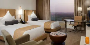 Crowne Plaza New Delhi Okhla by IHG - Room
