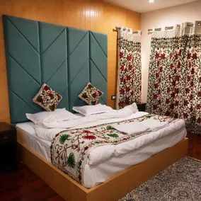 Hotel Gulsar pahalgam  - Zimmer