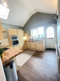 Newcastle Pet friendly 1 bed drive garden 10m city - Cuisine privée