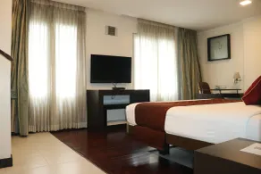 37th Crescent Hotel Bengaluru - Quarto