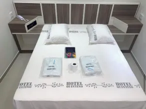 Hotel Quintino - No Coração de São Paulo, 2 Min do Metrô Sé, 10 Min do Brás, 5 Min da 25 de Março e Estacionamento no Local Grátis - Room