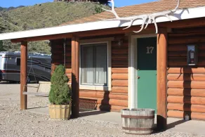 Green Creek Inn and RV Park - Chambre