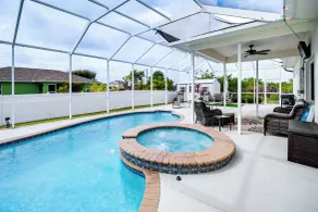 Lanai, Private Pool: Lehigh Acres Home - Interiør