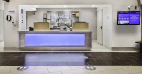 Holiday Inn Express & Suites Langley by IHG - Réception