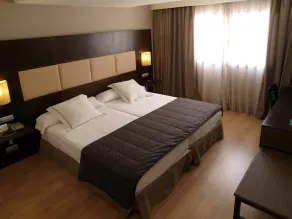 Hotel Sercotel Cuatro Postes - Chambre