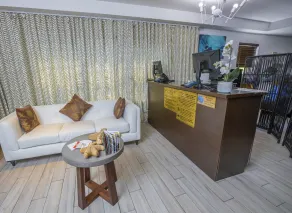 Beachside All Suites Hotel - Borne des arrivées/des départs