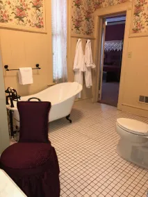 Batcheller Mansion Inn - Bathroom