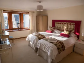 The Flat In The Square - Rom