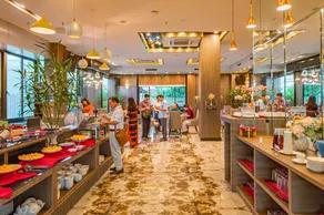 ZEN RIVERSIDE HOTEL & RESIDENCES - Restaurant