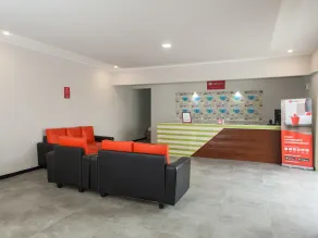 RedDoorz Syariah Plus near Banyuwangi Airport - Reception