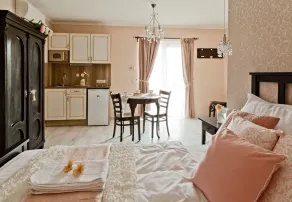 Barackvirág Apartmanház - Chambre