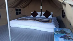 Vertical Valley Resort - Room