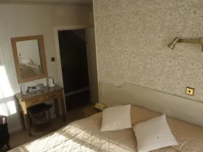 Plas Isa Hotel - Værelse