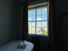 The Vale Hotel - Habitación