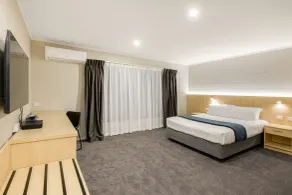 Takapuna International Motor Lodge - Room