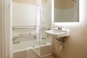Larkspur Landing Extended Stay Suites Milpitas - Salle de bain