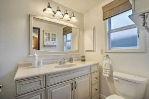 Home w/ Hot Tub: 7 Mi to Edmonds Waterfront! - Interiør