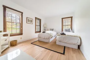 Blackwoods Old Country Home 5 Bedroom Home by RedAwning - Room