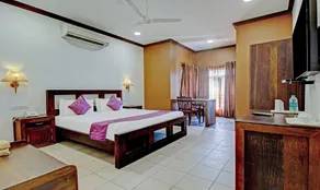 Treebo Premium Travancore Palace Cherthala - Room