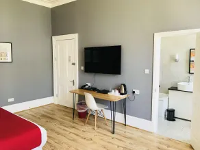 Da Vinci Eastbourne - Bathroom