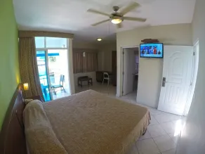 New Garden Hotel - Room
