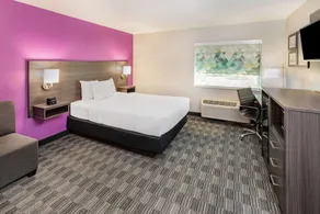 La Quinta by Wyndham Houston Southwest - Room