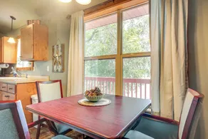 Pet-Friendly Wisconsin Cabin on Lake w/ Fire Pit! - Interiør