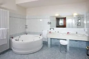 Hotel Gabarda - Badezimmer