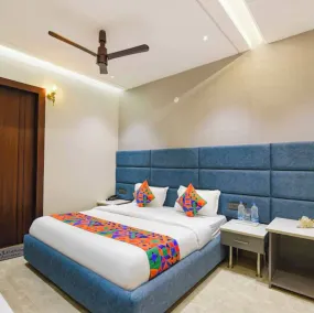 K9 Pearl Hotel - Room