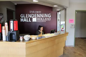 Glendenning Hall at Holland College - Réception