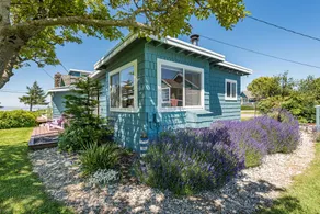 Juan de Fuca Waterfront Hotel & Cottages - Zimmer