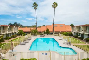 Travelodge by Wyndham Monterey Bay - Piscine