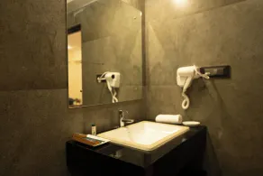 Cilantro Unwind Delisso Abode ,Pelling - Bathroom