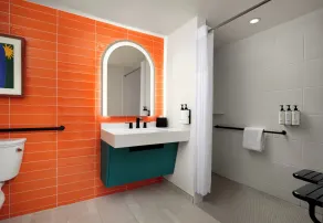 Holiday Inn Express Hotel & Suites Solana Beach-Del Mar by IHG - Salle de bain