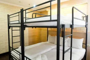 Spacious 1BR for 5 Pax at Maple Park Sunter Apartment By Travelio - Zimmer
